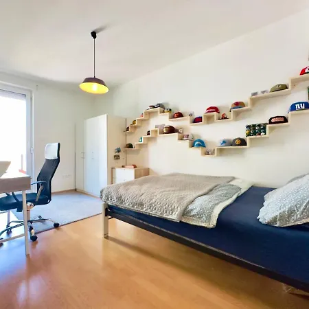 Corvin - Free Parking- *