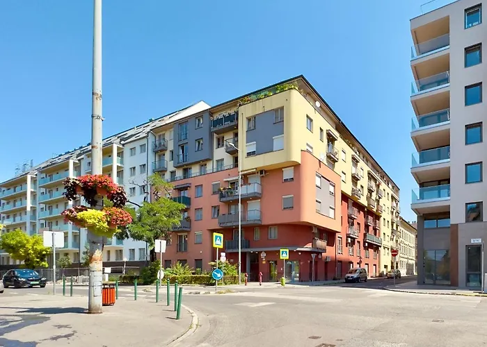 Apartman Corvin - Free Parking- Budapest